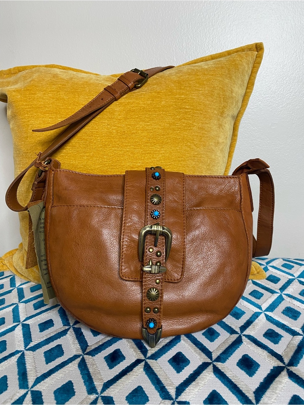 NWT! Vilenca Holland Cognac Brown Leather Crossbody Bag Studs & Turquoise Accent